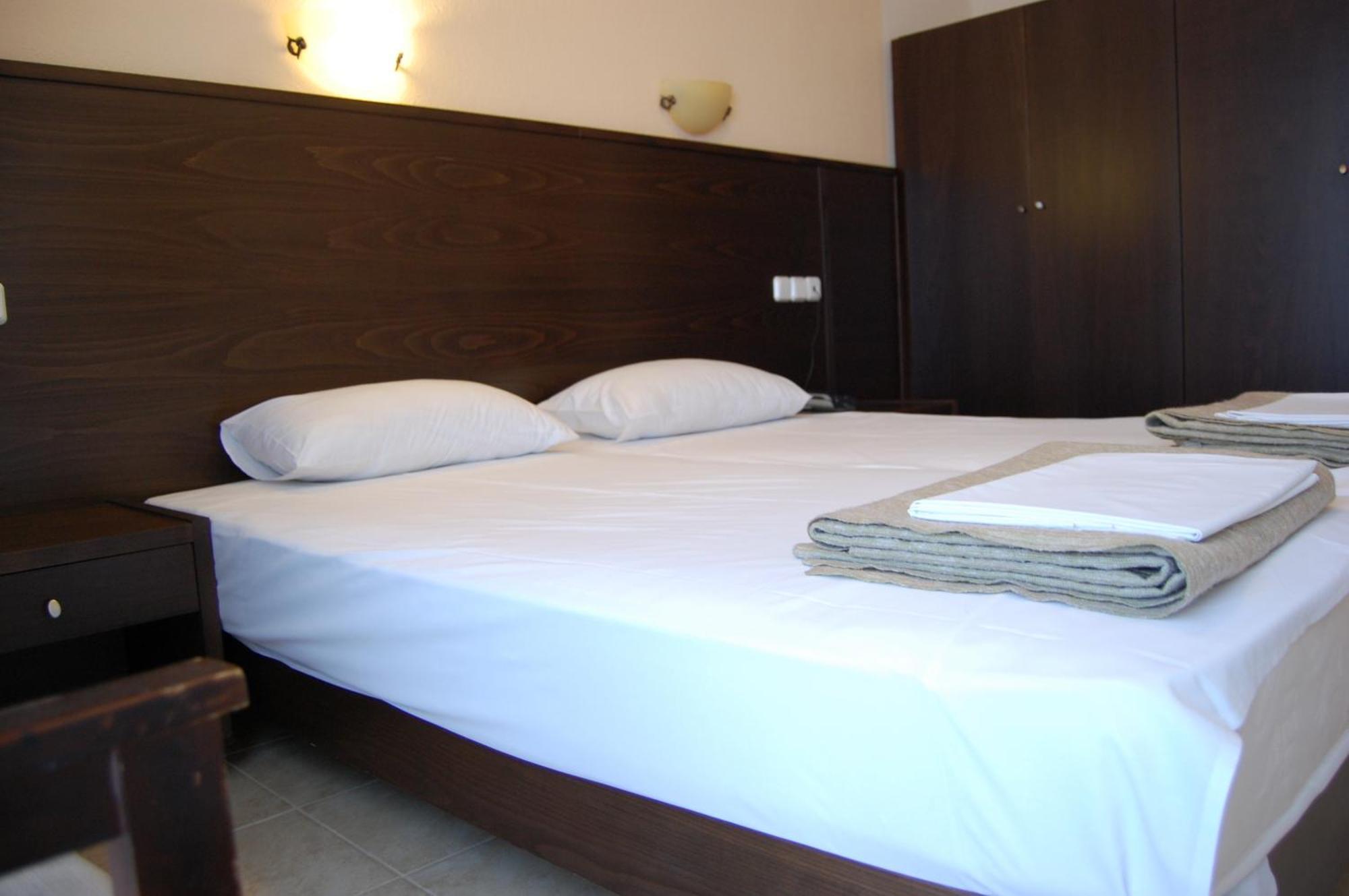 Hotel Achillion Makrygialos Exterior foto